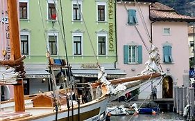 Hotel Benaco